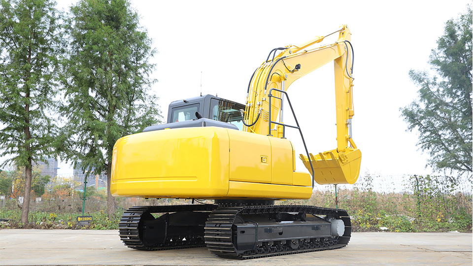 What safety precautions should be taken when operating an excavator? 
