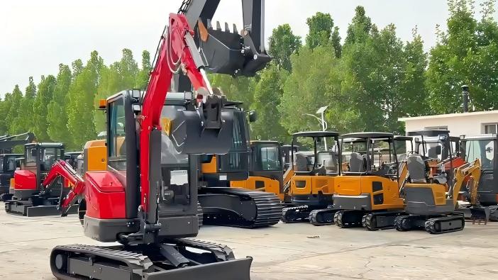 How to maintain a mini excavator: Step by step guide